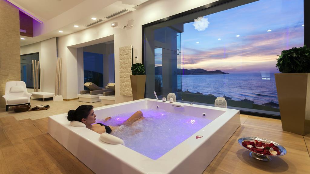 La Cigale Tabarka Hotel Exterior foto A whirlpool bath